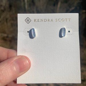 KENDRA SCOTT • Mae Bright Silver Stud Earrings